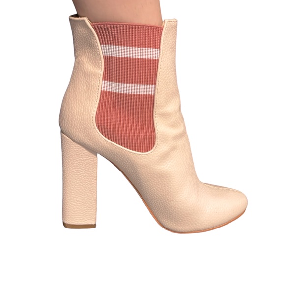 Cape Robbin Audrey -1 Bootie - Women - Nude - Picture 2 of 8